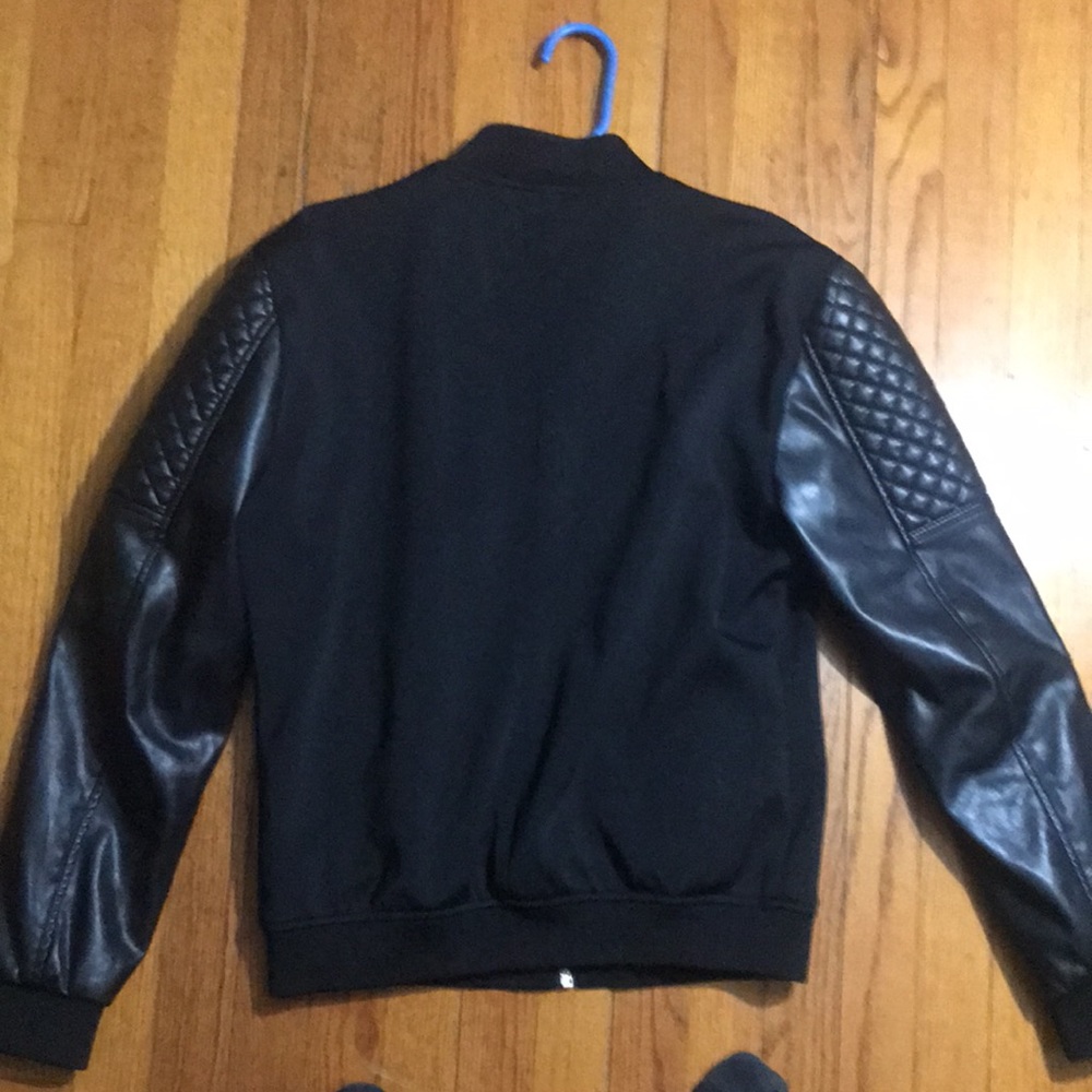 Guess Jacket - Picture 6 of 6